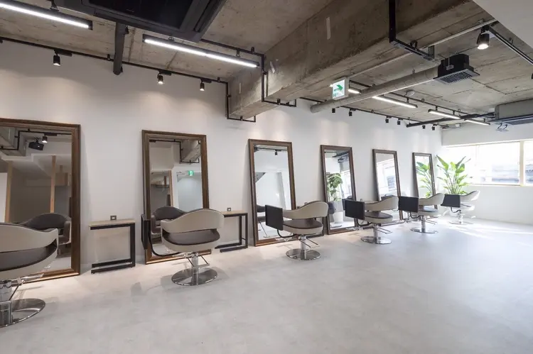 unique×KENJE(ユニークバイケンジ)の内観・外観2