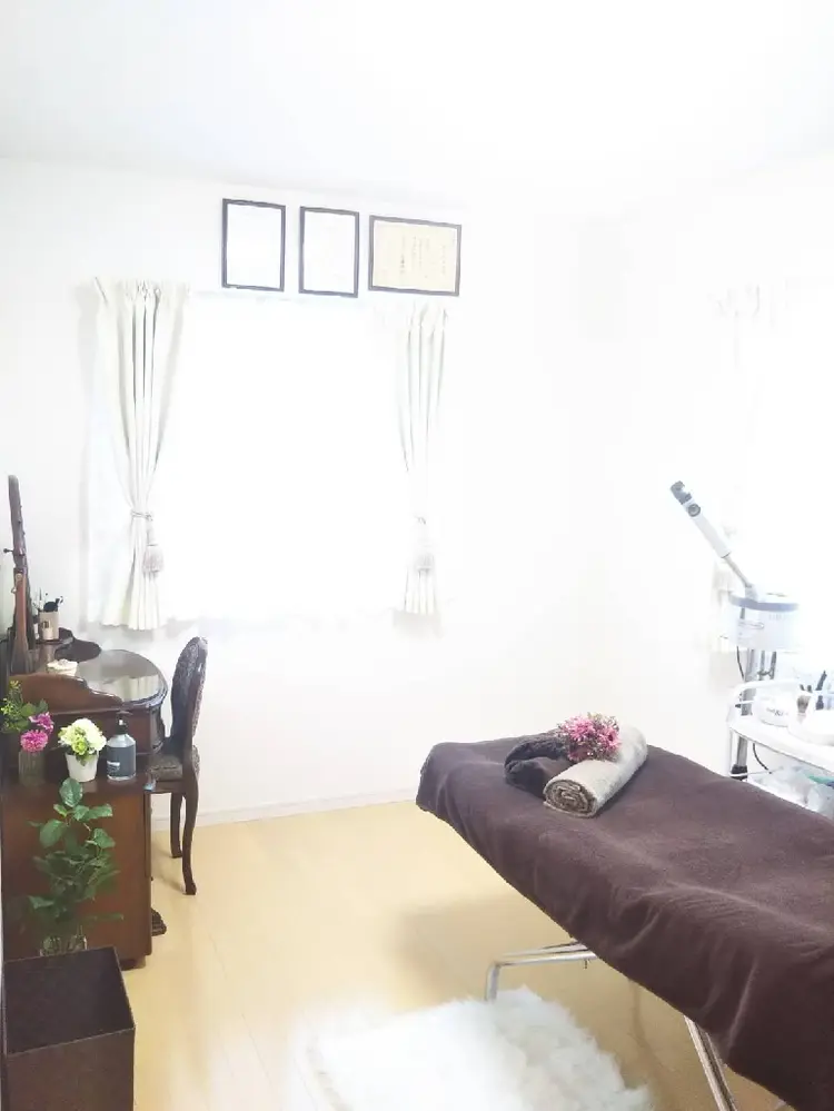 女性お顔剃り専門店DiamondLilyの内観・外観2