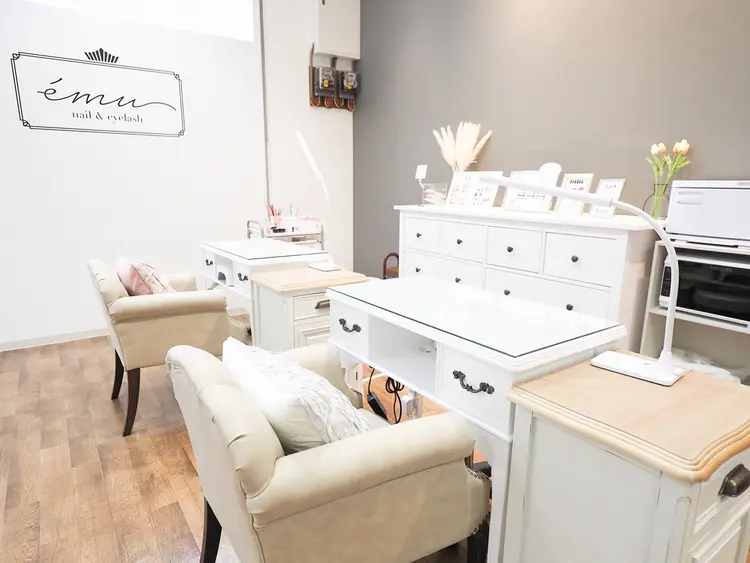 salon  emuの内観・外観1