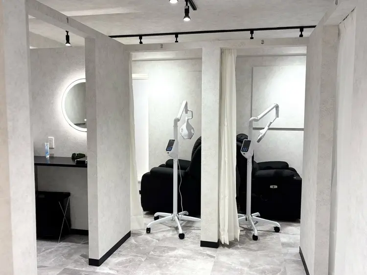 ホワイトニングビューティー東陽町店の内観・外観1