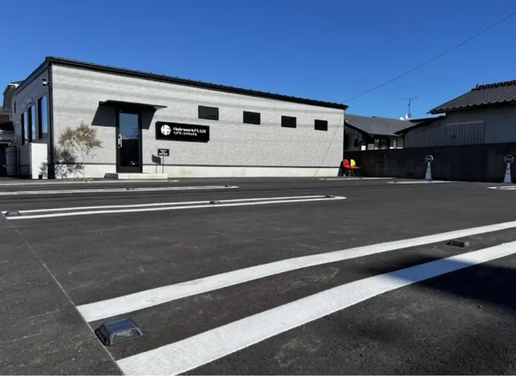 ヘアワークフラックスの内観・外観1