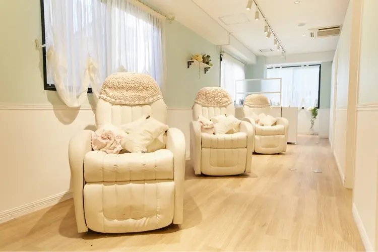 ネイルサロン アクイユ 銀座の内観・外観1