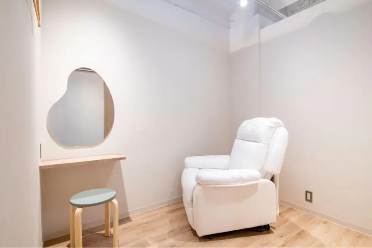 CreBiA-eyelash-の内観・外観3