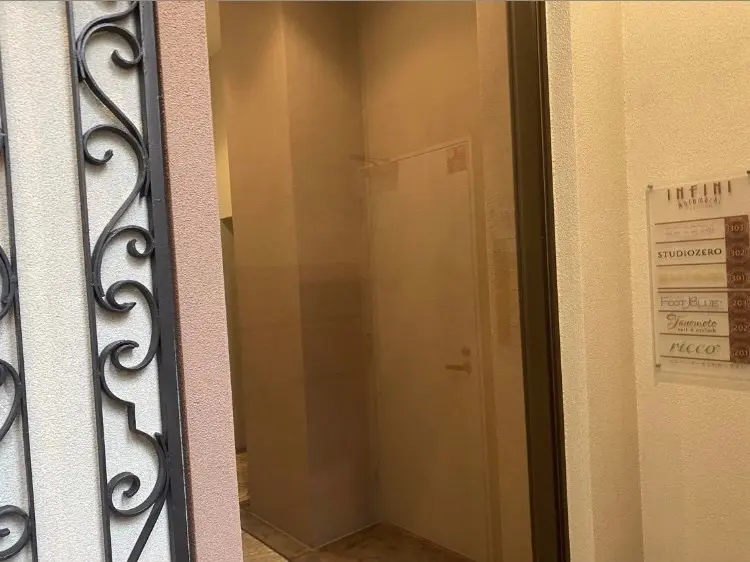 Nail&eyelash tanemotoの内観・外観3