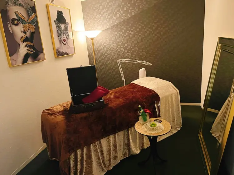 アイスリーサロンの内観・外観2