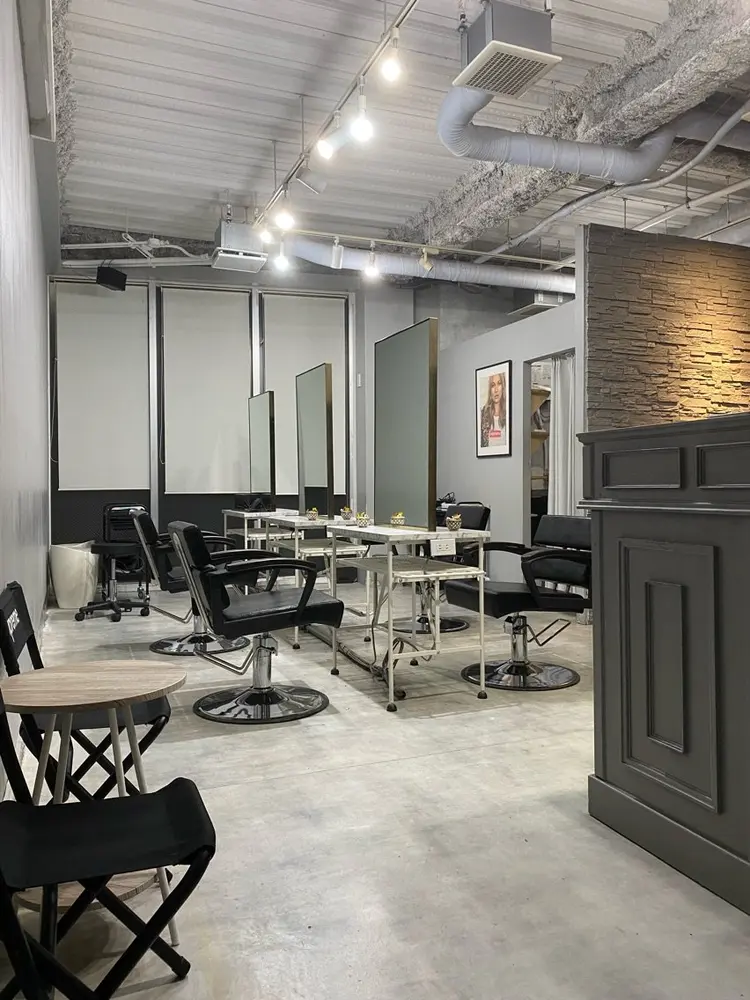 HOODSの内観・外観2