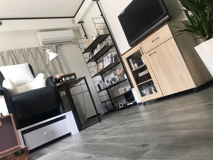 自爪育成サロンMiteの内観・外観2