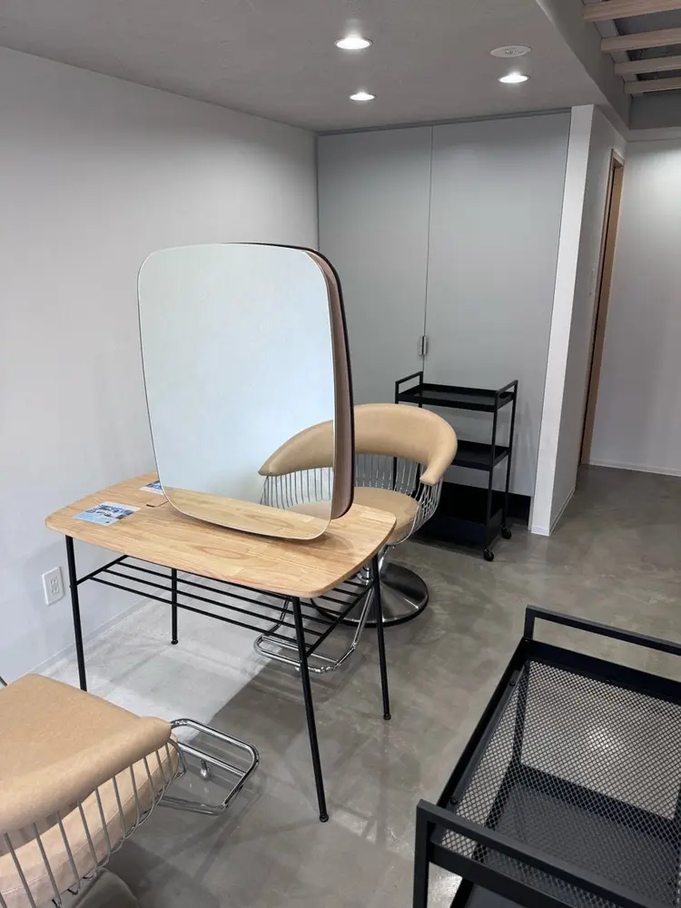 liL hair loungeの内観・外観1