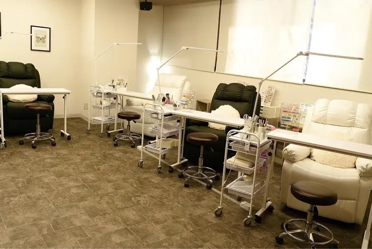 Luster nailの内観・外観3