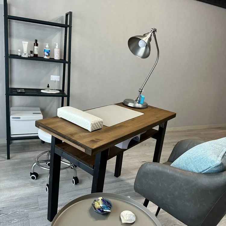 nail salon Daphneの内観・外観1