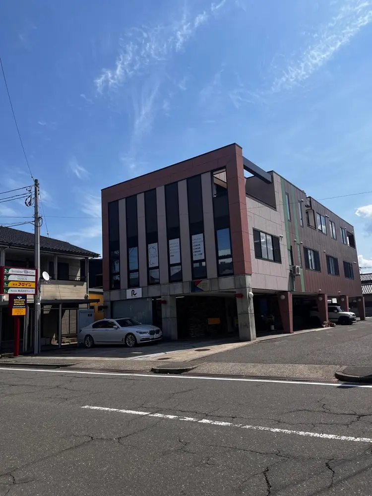 ロレインブロウ 福井店の内観・外観1