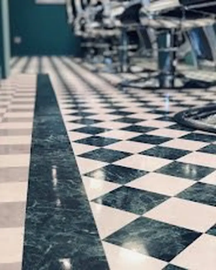 富士東洋理髪店の内観・外観2