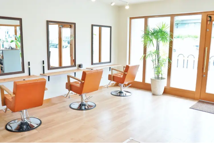 ISOLA【イゾラ】の内観・外観1