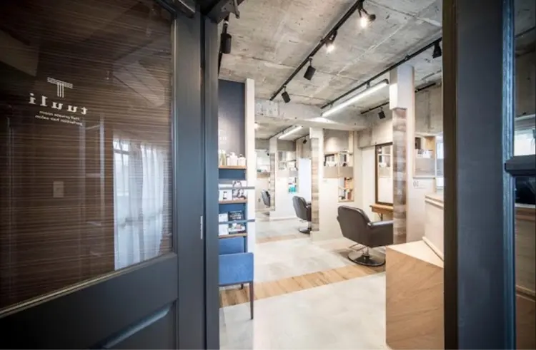 全席半個室 髪質改善&トリートメントtuuli天神大名店の内観・外観1