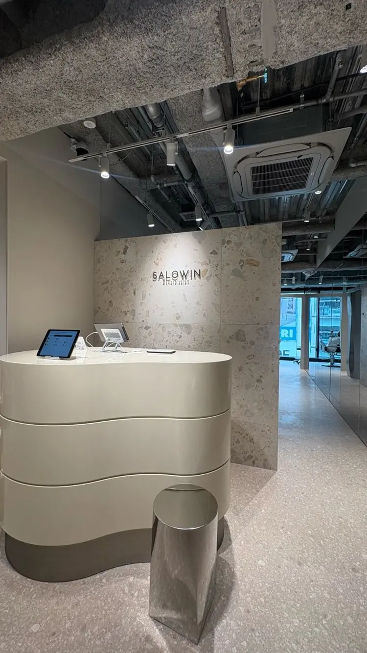 SALOWIN渋谷VAL7店の内観・外観1