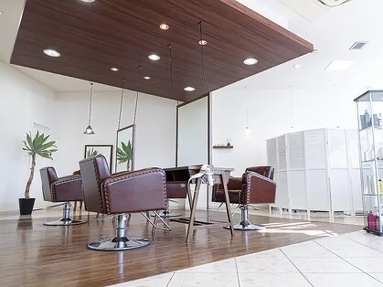 PITH HAIRの内観・外観2