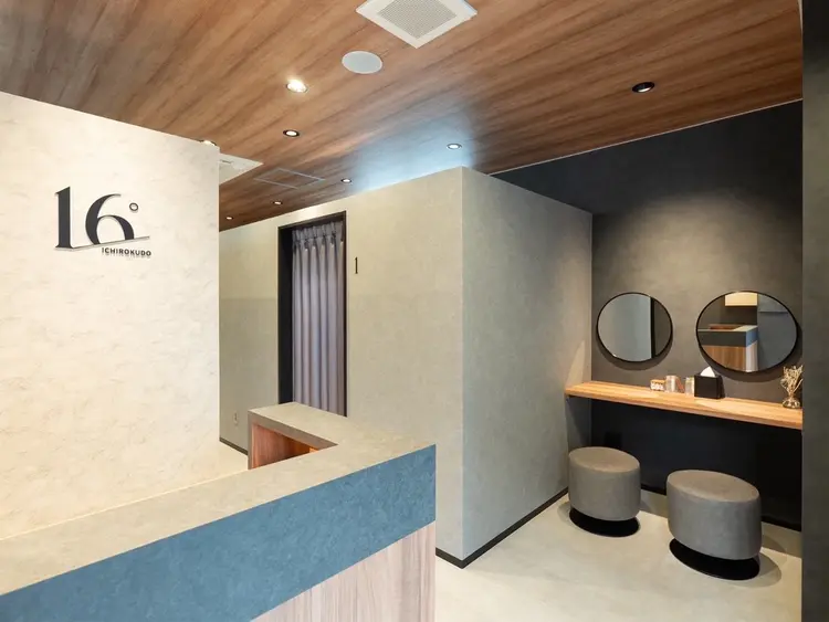 16°の内観・外観3