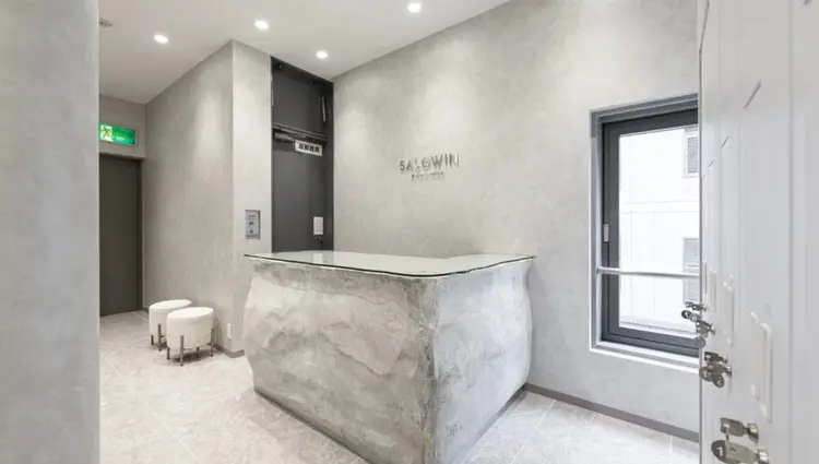 salowin札幌大通り店の内観・外観1