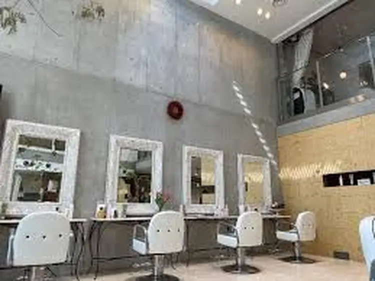 オブヘア　ウエスト店の内観・外観1