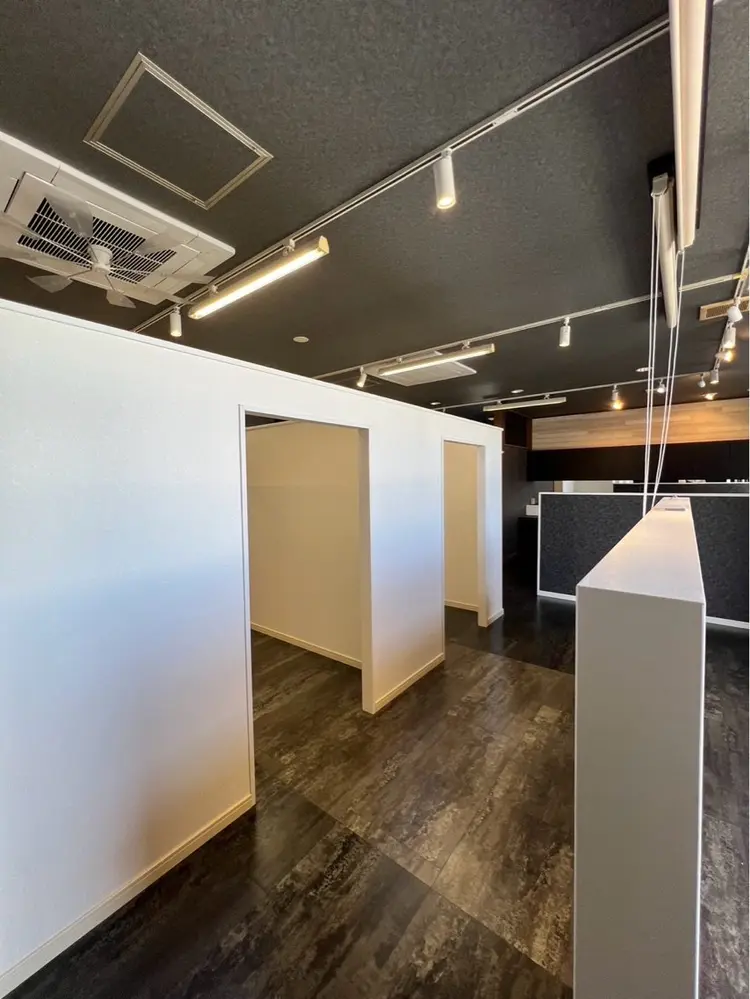 WHITE EYEつくば店の内観・外観2