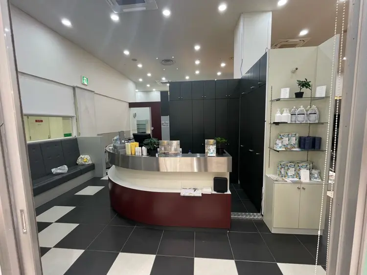 ARBAの内観・外観1