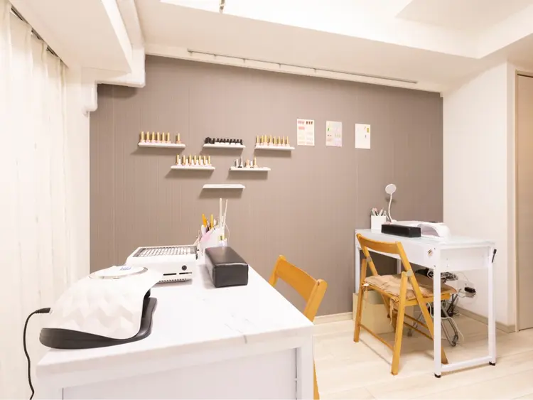 エス　ネイルサロンの内観・外観1