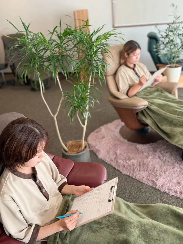 CoconeRu. 横須賀中央店の内観・外観3