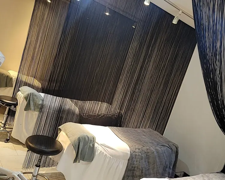 ネイル&アイフルール錦糸町店の内観・外観3