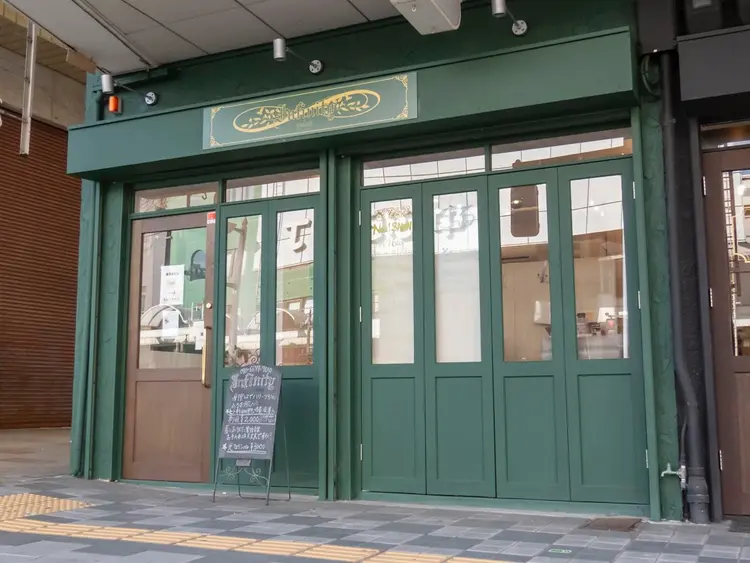 Infinityの内観・外観1