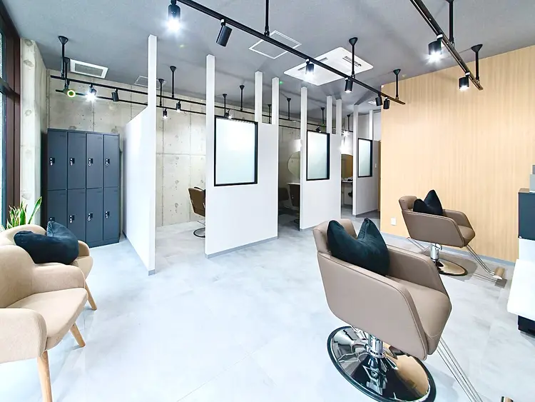 LYZYの内観・外観3