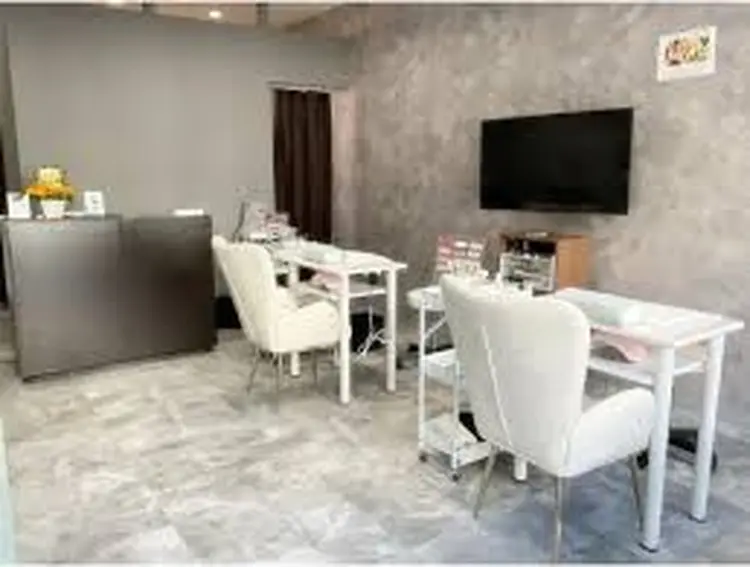 ネイルサロンEMERAの画像