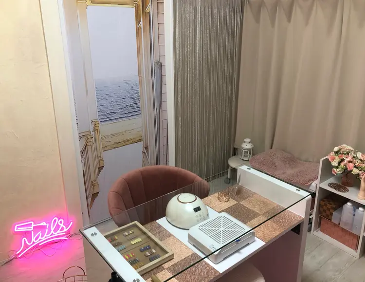 モナネイルの内観・外観1