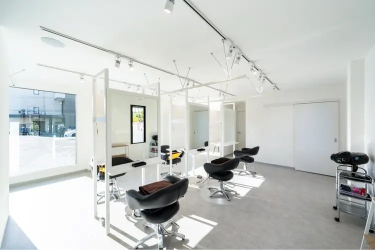 iro I hairの内観・外観1