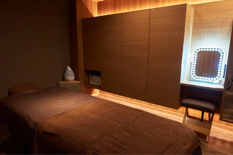 美BARI新宿店の内観・外観2