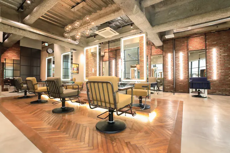 hair resort Bay Shore NYの内観・外観2