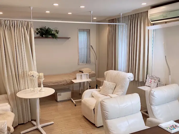 AK hillsの内観・外観1