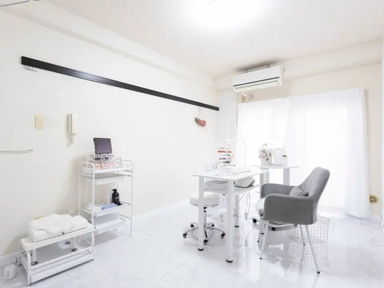 emilia nailの内観・外観1