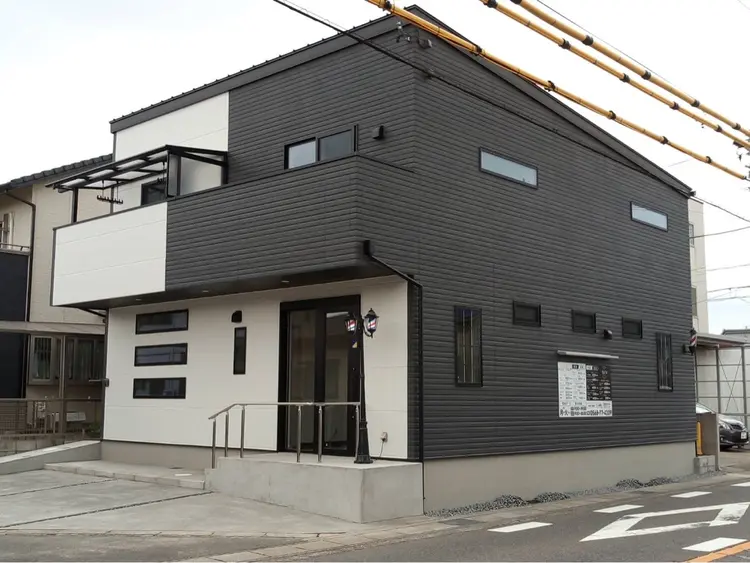 with hair TIZMの内観・外観2