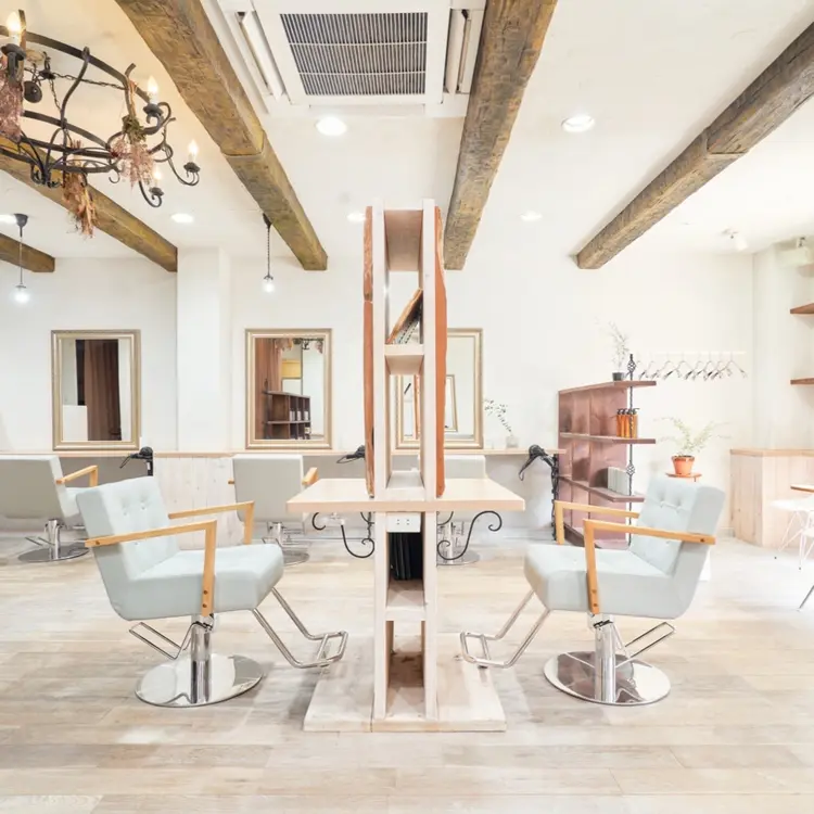 calm【カーム】の内観・外観1