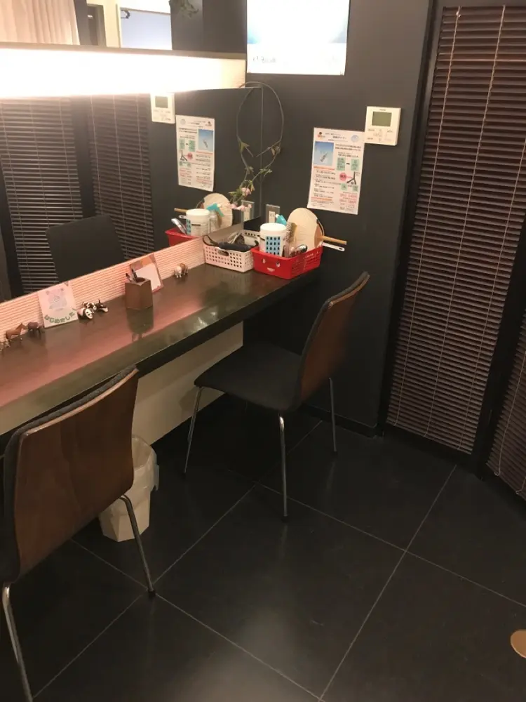 大阪心斎橋・難波・本町のO脚矯正 小顔矯正 骨盤矯正の エトセラピーの内観・外観2