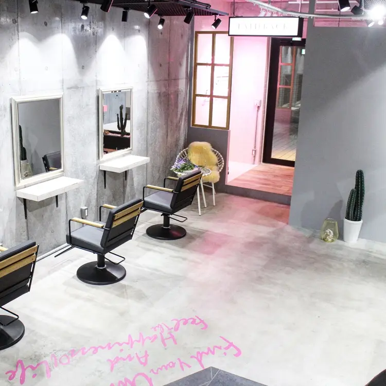 LAID BACKの内観・外観1