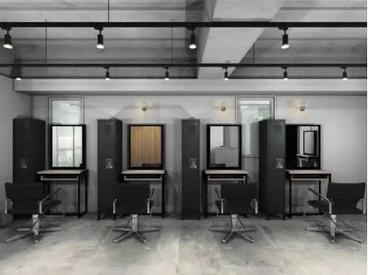 MEN'S HAIR TOKYOの内観・外観1