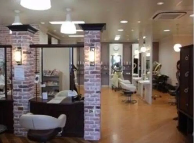 Hair & Beauty B’s amor 半田店の内観・外観2