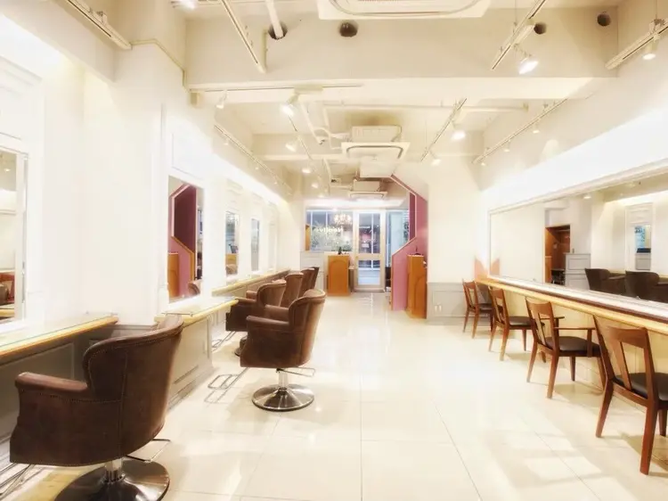 Neolive aimの内観・外観2