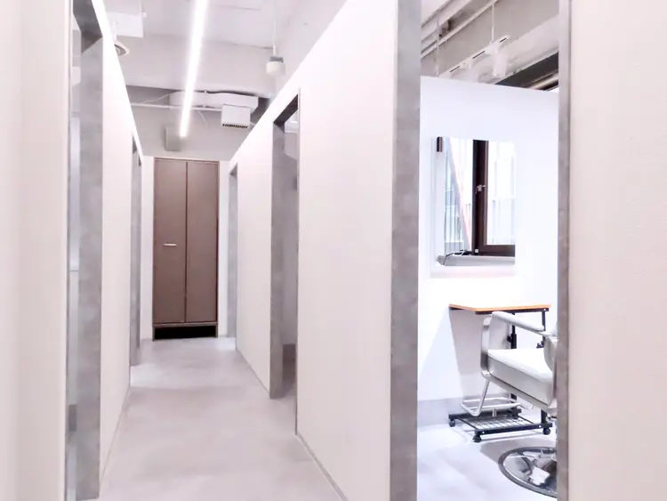 髪質改善 個室サロン Atras.salon (アトラス)札幌大通り 美容室の内観・外観1