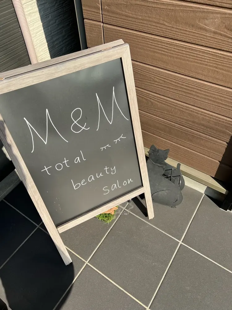 m&mの内観・外観2