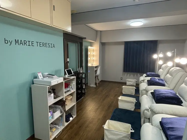 byMARIETERESIA神戸三宮の内観・外観2