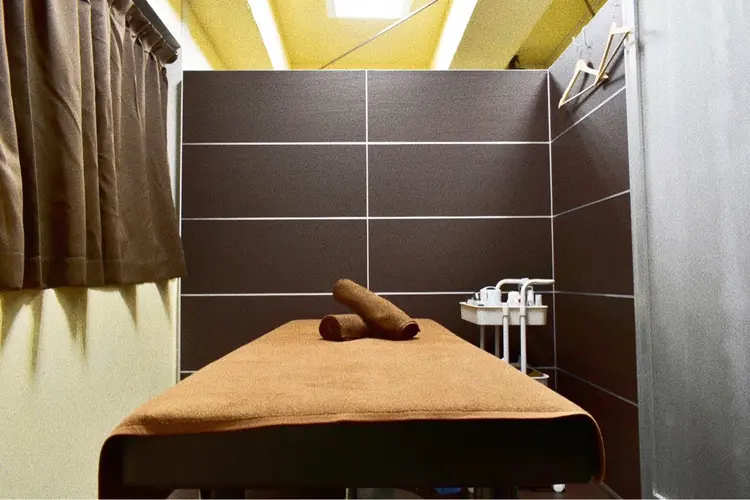 Men's REVERSE【メンズリバース】の内観・外観3