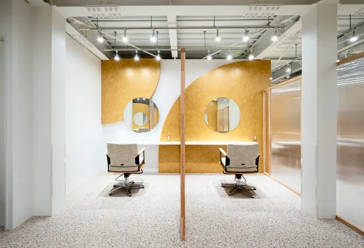 Zina北千住ミルディス通りの内観・外観2