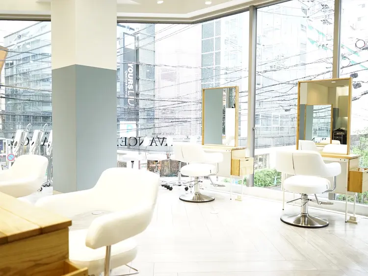 AVANCE.広島本通店の内観・外観1